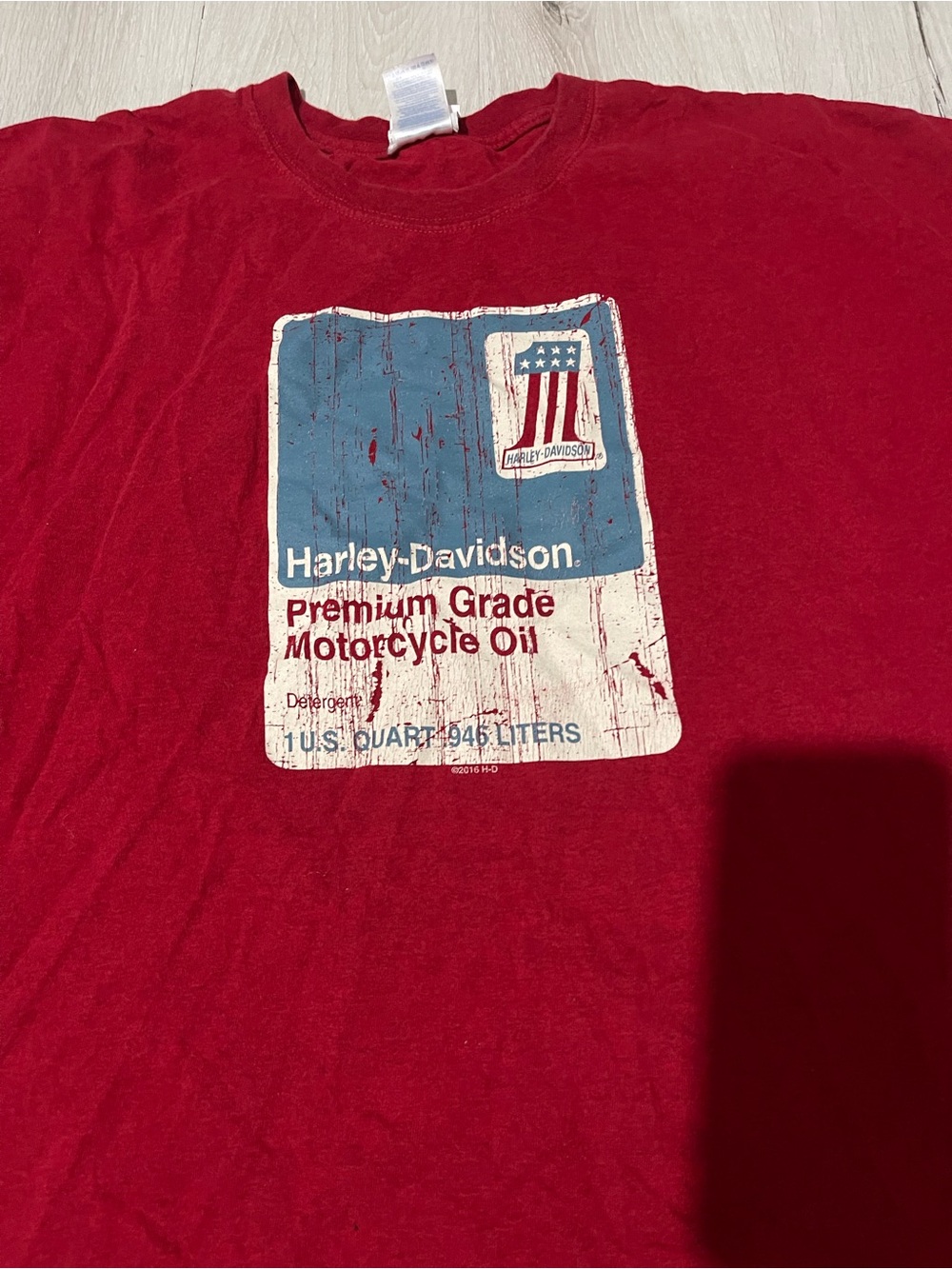 Vintage Harley-Davidson Red Graphic Tee - Premium Motorcycle Oil Design